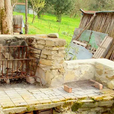 Holiday home Luxurious Cottage In Vo With Garden Boccon