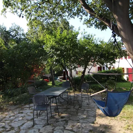 بيت للعطل Luxurious In Vo With Garden Boccon